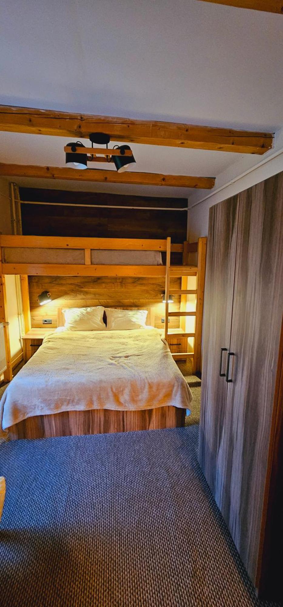 Cabana Patru Brazi Stana de Vale Ngoại thất bức ảnh