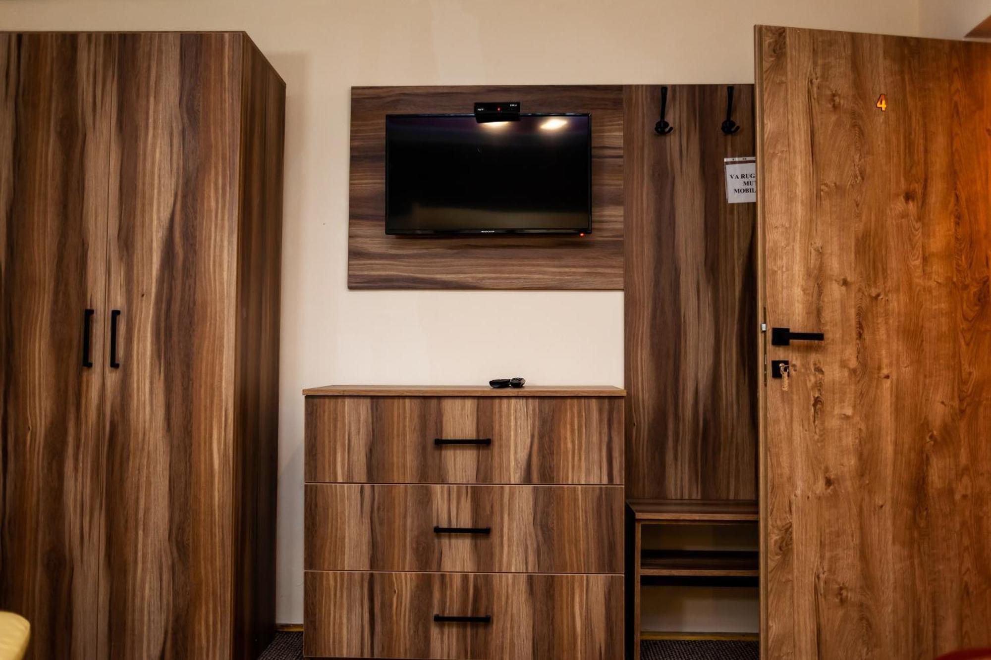 Cabana Patru Brazi Stana de Vale Ngoại thất bức ảnh