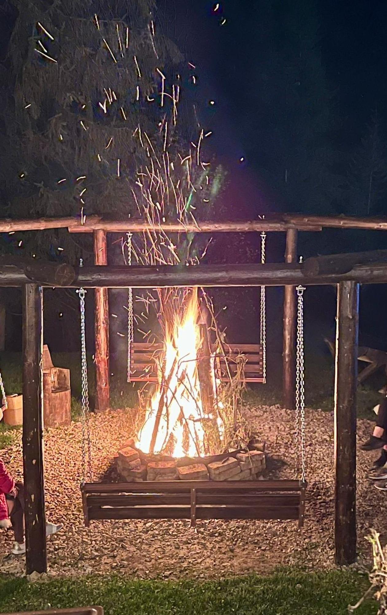Cabana Patru Brazi Stana de Vale Ngoại thất bức ảnh